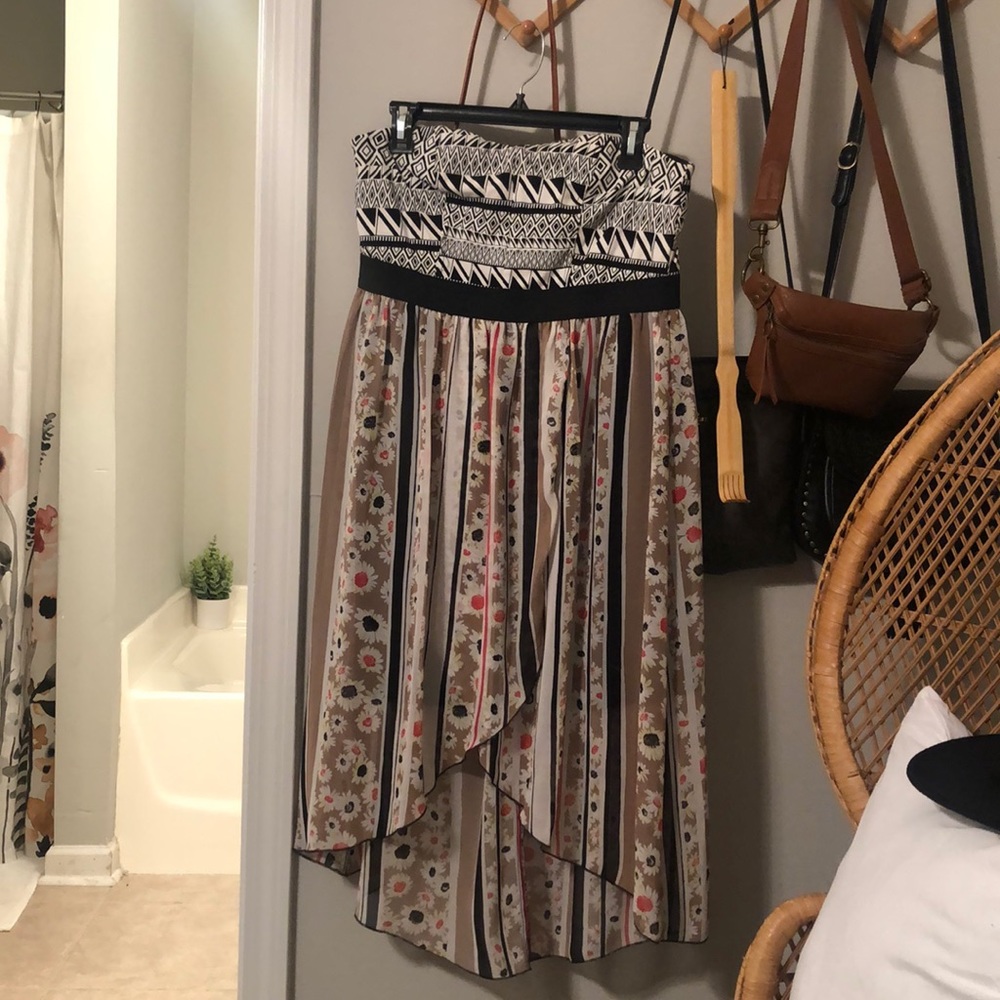 Tribal/floral print hi-low dress.